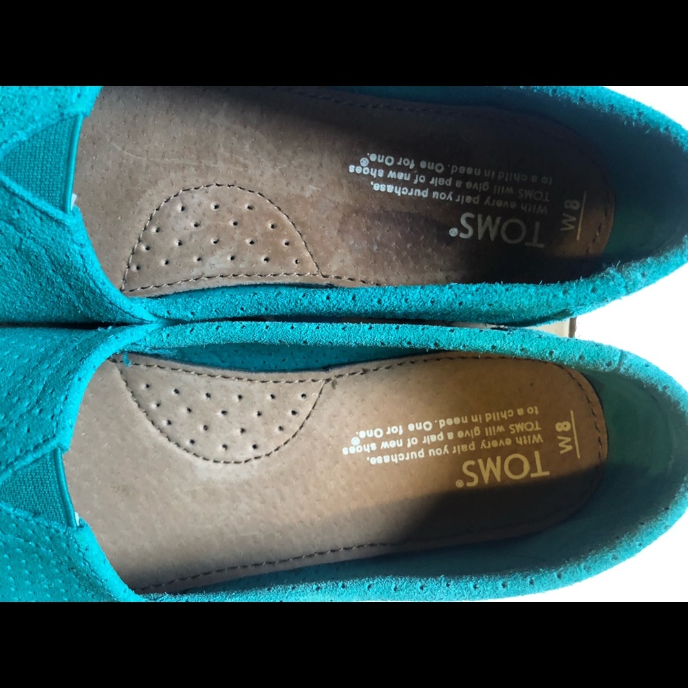 Suede Toms - Picture 6 of 6
